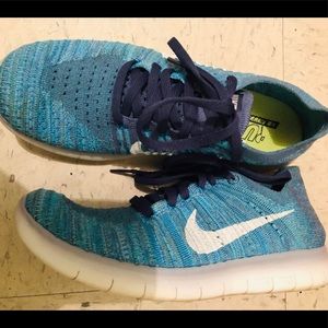 Nike women’s Flyknit running shoes